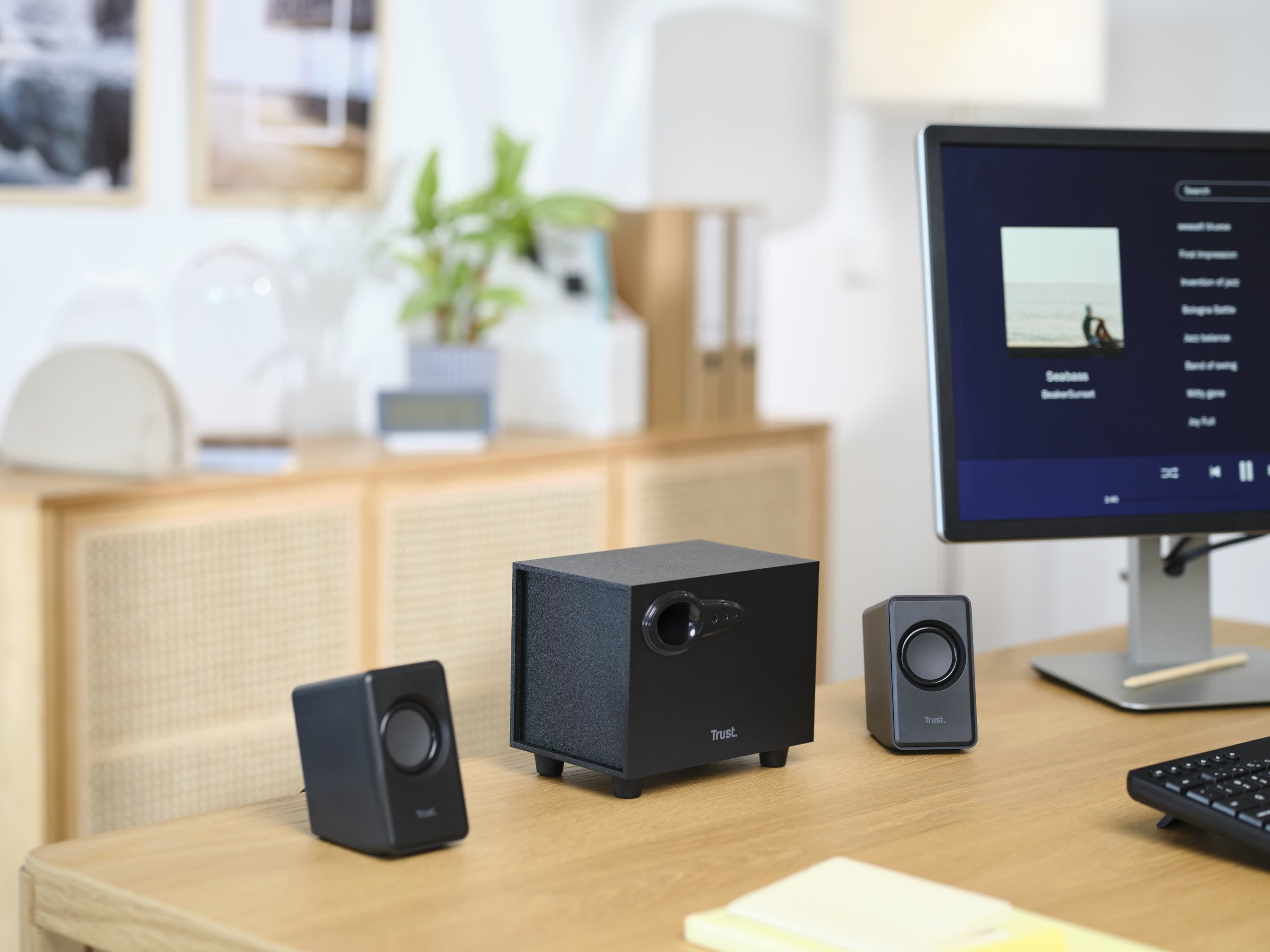 Fotografija proizvoda: Zvucnik TRUST Avora 2.1/18W(9W RMS)/crna