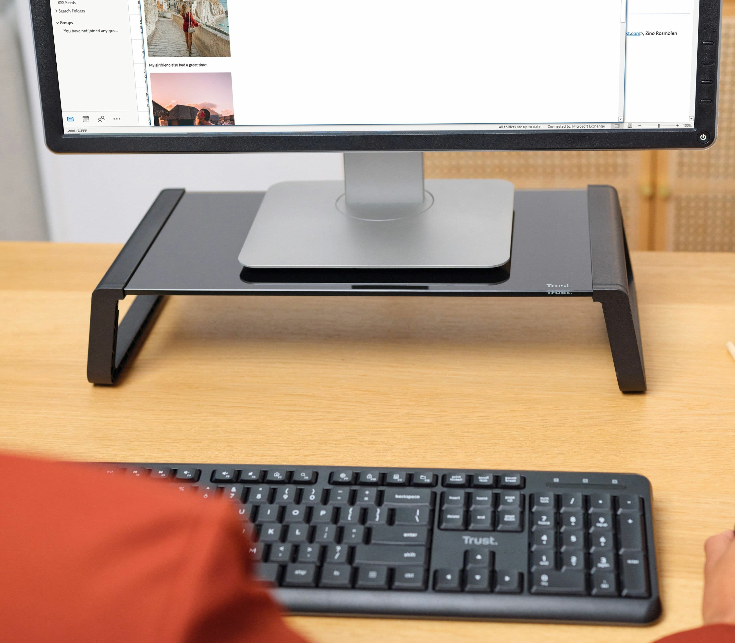 Fotografija proizvoda: Postolje za monitore TRUST MONTA GLASS/crna