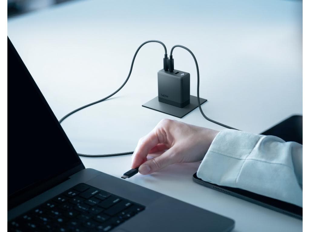Fotografija proizvoda: Punjac DJI Power 140W GaN Charger (EU)
