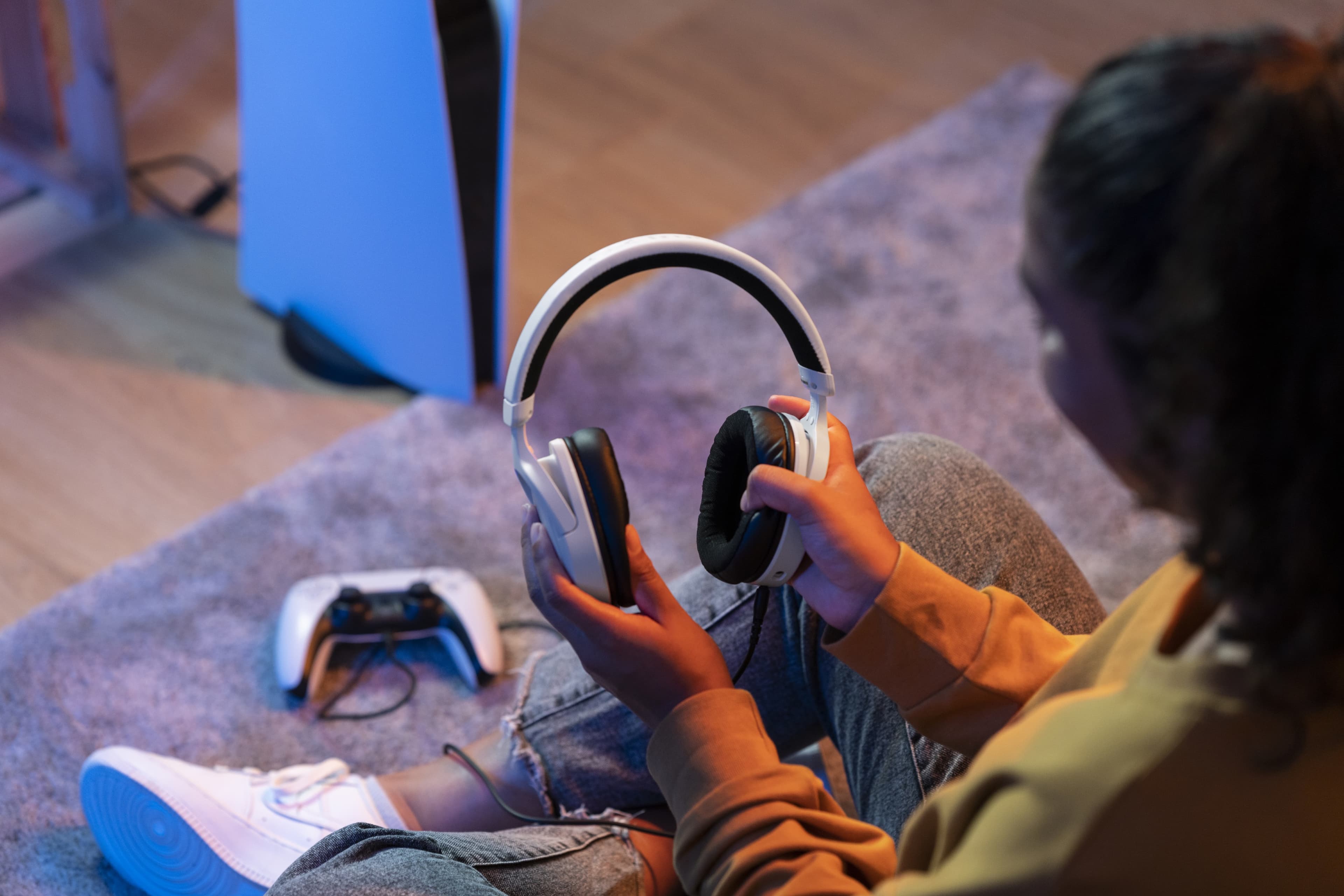 Fotografija proizvoda: Slušalice TRUST GXT498W FORTA HEADSET PS5/bela