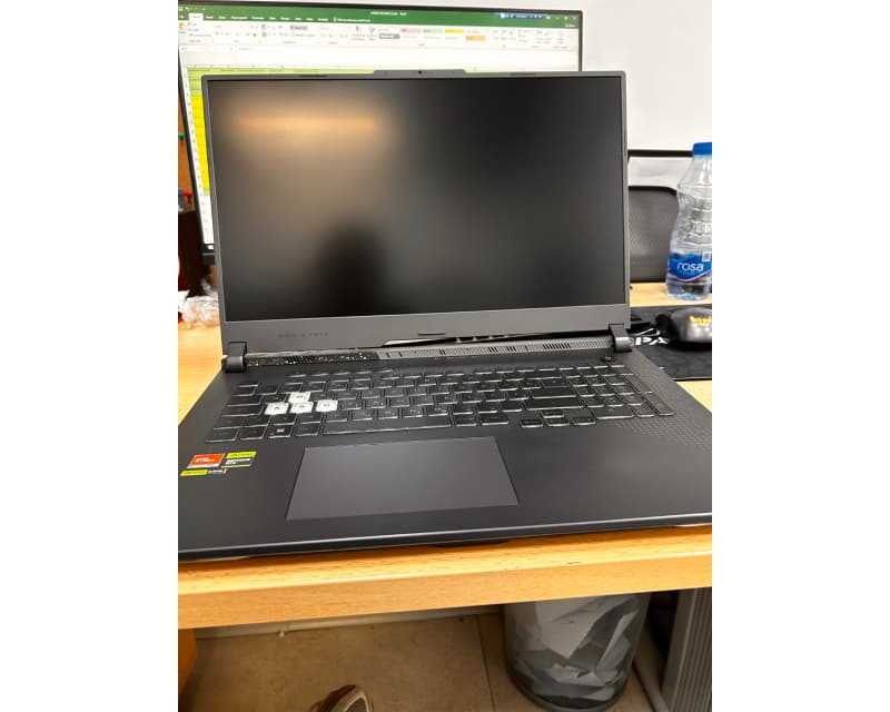 Fotografija proizvoda: ROG Strix G17 G713PU-LL052 (17.3 inča WQHD, Ryzen 9 7845HX, 16GB, 1TB SSD, RTX 4050) laptop outlet