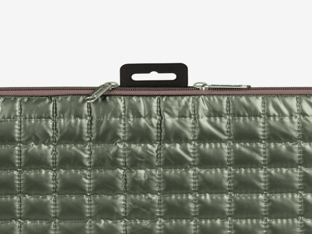 Fotografija proizvoda: Futrola BOMBATA 100gr sleeve 13" Khaki Green