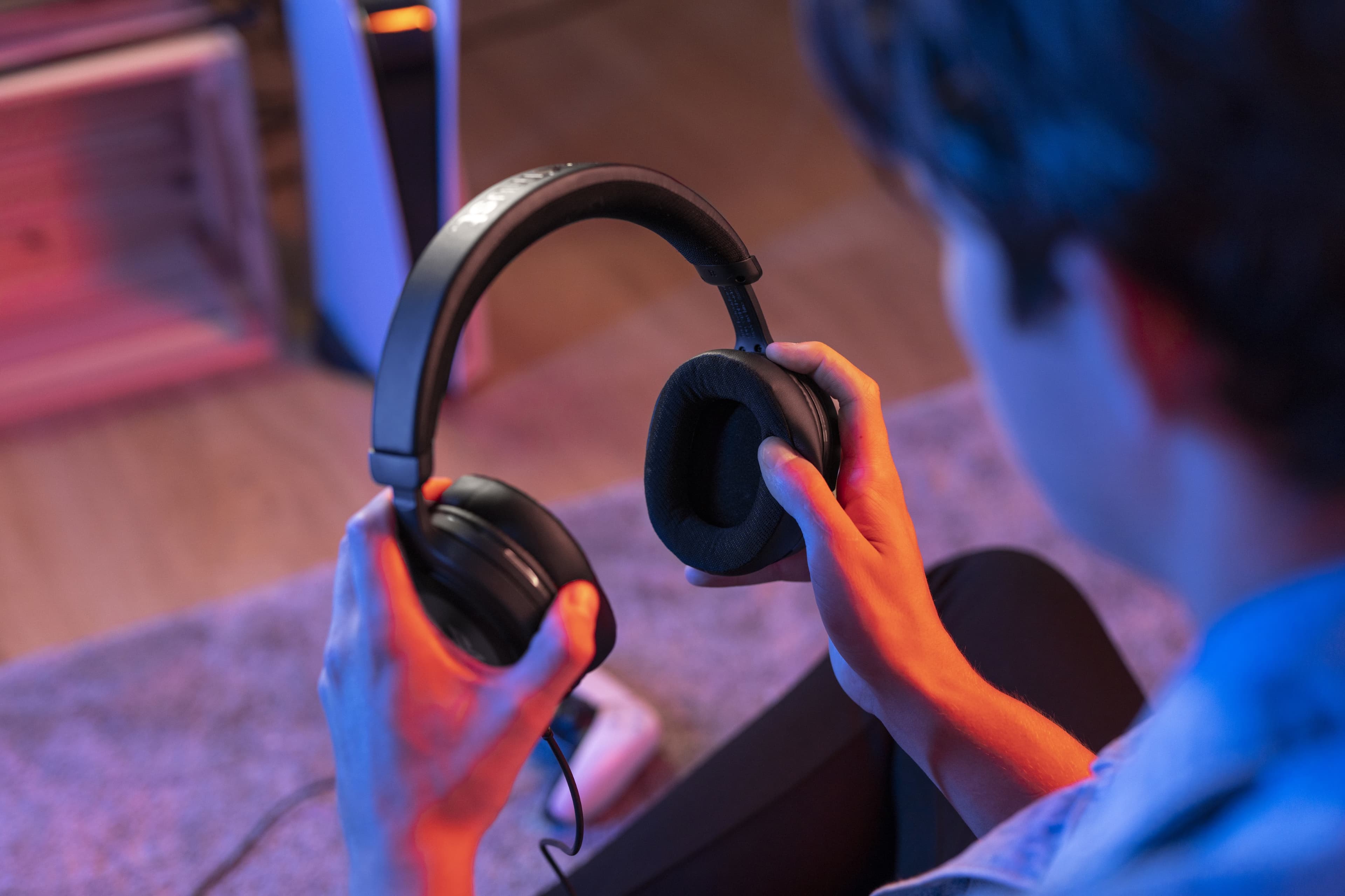 Fotografija proizvoda: Slušalice TRUST GXT498 FORTA HEADSET PS5/crna